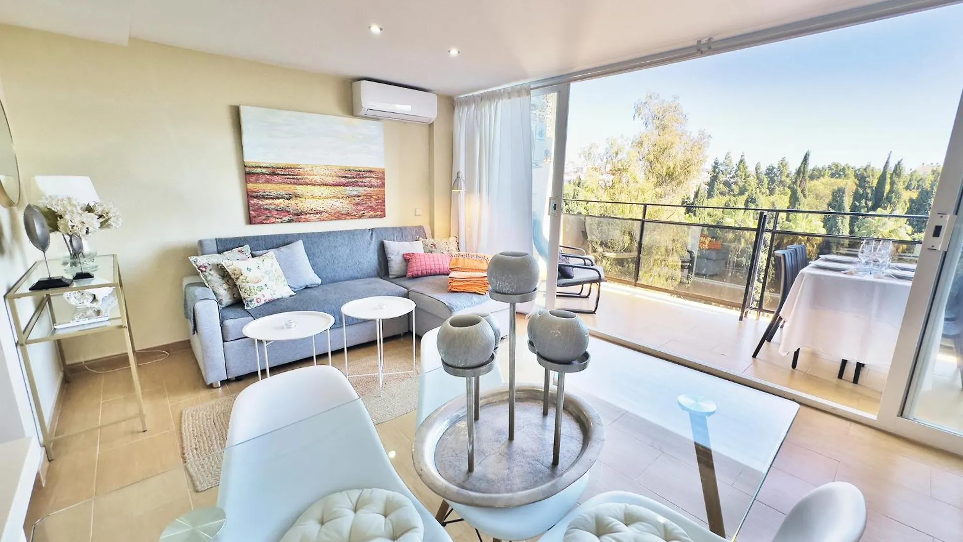 הקונטקטים של Skol 412. Renovated Two Bedrooms Duplex With Sea View.