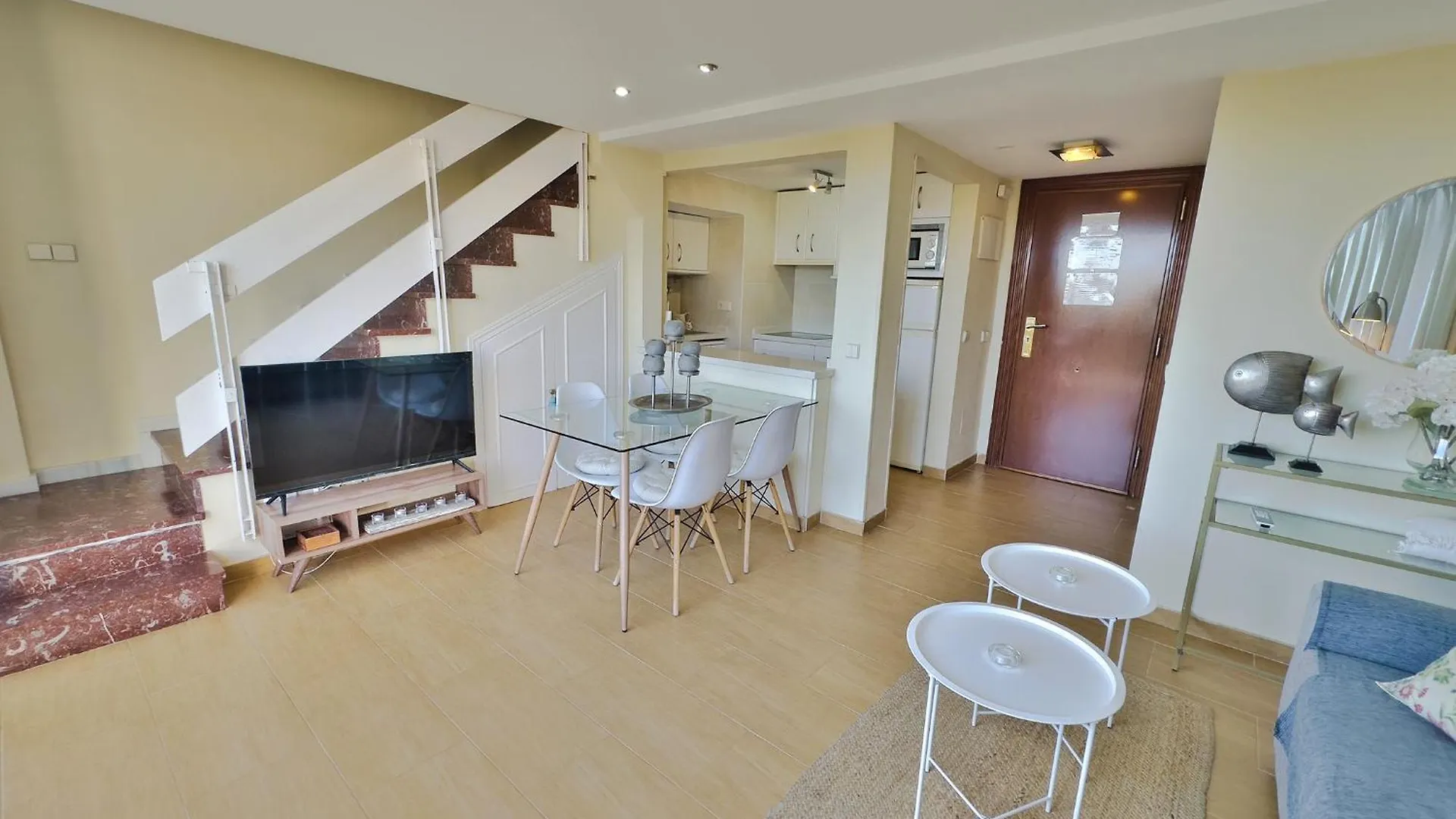 דירה מארבלה Skol 412. Renovated Two Bedrooms Duplex With Sea View.