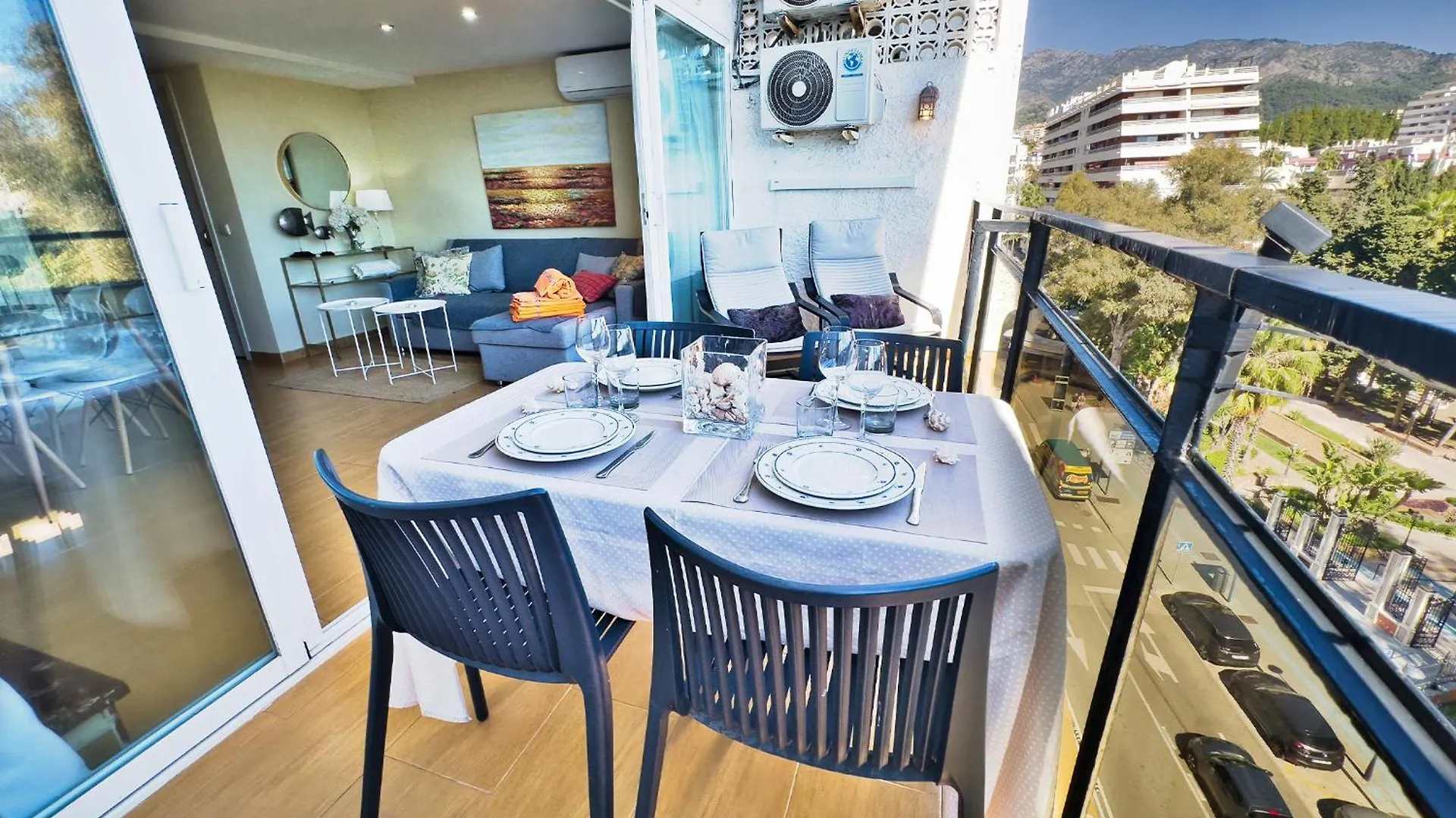 מארבלה Skol 412. Renovated Two Bedrooms Duplex With Sea View.